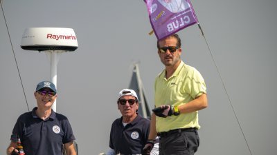 La falta de viento obliga a suspender la quinta prueba del Campeonato Interclubs del Estrecho en Sotogrande