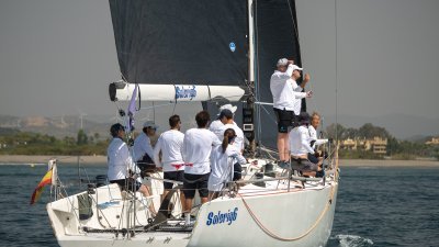 La falta de viento obliga a suspender la quinta prueba del Campeonato Interclubs del Estrecho en Sotogrande