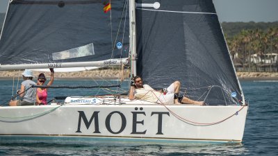 La falta de viento obliga a suspender la quinta prueba del Campeonato Interclubs del Estrecho en Sotogrande